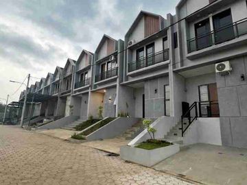 Rumah Isami Modern Strategis fi Cinangka, Depok