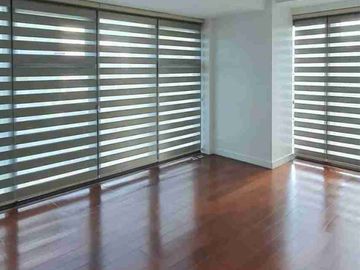 Grand hyatt residences BGC: 3br with parking for lease