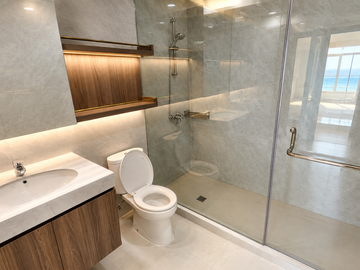Dijual Apartemen Pantai Mutiara Tower Bunaken 135 m², 3+1 KT, Sea View