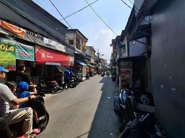 Dijual BU Tanah Bonus Bangunan! Rumah Di Jalan Kota Bambu Utara Luas 5x25m2 SHGB Hanya 5 Menit Ke Stasion KAI - Tanah Abang Jakarta Pusat
