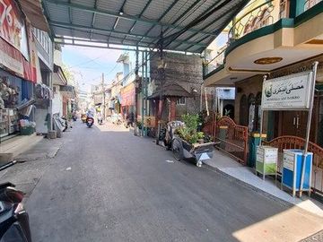 Dijual BU Tanah Bonus Bangunan! Rumah Di Jalan Kota Bambu Utara Luas 5x25m2 SHGB Hanya 5 Menit Ke Stasion KAI - Tanah Abang Jakarta Pusat