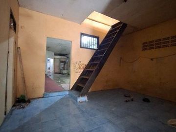Dijual BU Tanah Bonus Bangunan! Rumah Di Jalan Kota Bambu Utara Luas 5x25m2 SHGB Hanya 5 Menit Ke Stasion KAI - Tanah Abang Jakarta Pusat