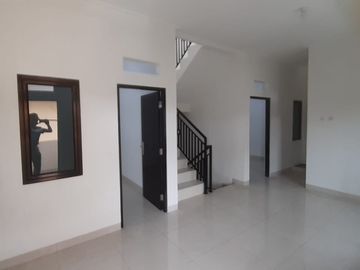 Rumah Baru 8 x 13 Duri Kepa dekat Tanjung Duren Jakbar