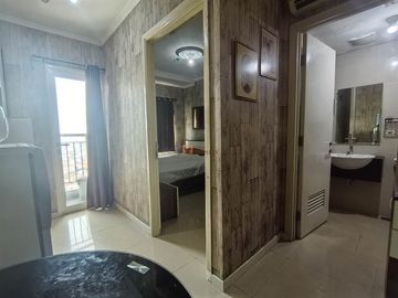 Disewakan 1 Bedroom Apartemen Madison Park Interior Scandinavian, Siap Huni, Nuansa Hangat, Nyaman & Homey, Furnish Lengkap, Dekat dengan Central Park