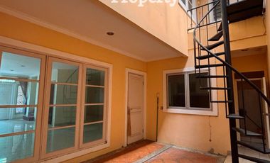 DIJUAL CEPAT Harga miring , Bangunan Besar dan Lapang - Nego sampai Deal