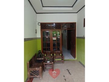 Rumah Jl Tanah Kusir, Kebayoran Lama, Jakarta Selatan