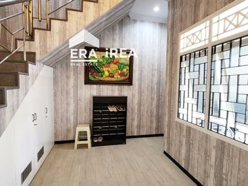DISEWAKAN RUMAH FULL FURNISHED DI COLOMADU DEKAT KANTOR DPRD SURAKARTA