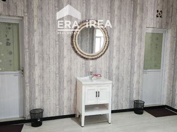 DISEWAKAN RUMAH FULL FURNISHED DI COLOMADU DEKAT KANTOR DPRD SURAKARTA