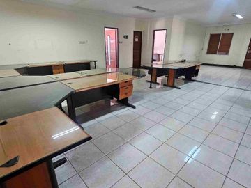 gudang + kantor / workshop di sepinggan