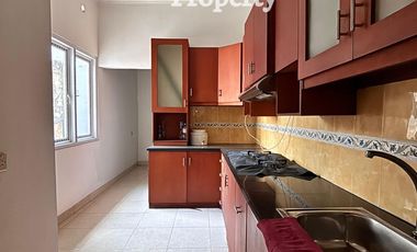 JARANG ADA , Rumah siap huni - Bangunan rapih - Nego Menarik