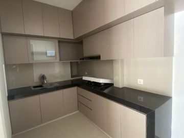 Disewakan Rumah PIK 2 Kawasan CBD Ukuran 8x10 Kosongan