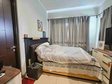 Rumah 2 lantai siap huni semi furnish di Cluster Burgundy Summarecon Bekasi