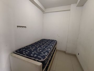 Disewakan 2BR Oak Tower B Semi Furnish Pulo Gadung – Lantai Tinggi, View Jalan, Fasilitas Lengkap