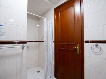 Lokasi Strategis Jakarta & Dekat dengan Mall Kokas! Disewakan Puri Casablanca Type 2 BR, Full Furnished, Lokasi dekat area (Cbd, Kuningan, Tebet)