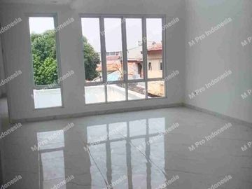Dijual Rumah New Minimalis 3 lantai di Tebet Timur, Jalan lebar