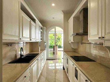 jual rumah bagus siap huni dekat pim 2 pondok indah jaksel