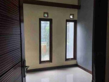 Dijual Rumah Asri di Jl Lempongsari, Sleman