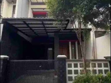 RUMAH MINIMALIS MODERN DI TAMAN BUARAN INDAH 1