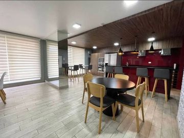 Se vende departamento Edificio Maringa.