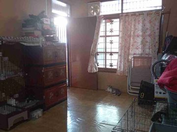 DIJUAL RUMAH STRATEGIS DI KOMPLEK TUGU PERMAI – KOJA, JAKARTA UTARA
Hunian Nyaman untuk Keluarga Besar dengan Lokasi Strategis dan Akses Jalan Lebar
Lokasi: Komplek Tugu Permai, Koja, Jakarta Utara