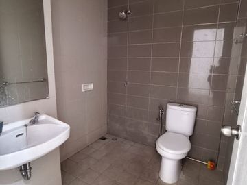 Disewakan Ruko 3 Lantai Grand Galaxy City Bekasi