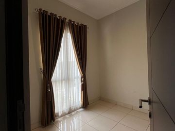 Dijual Cepat Rumah Cantik di Cluster Burgundy Summarecon Bekasi