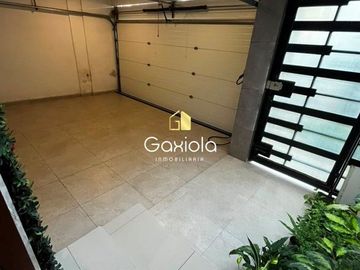 Se RENTA Casa amueblada, ubicada a lado de Plaza Sendero, Fracc, Canaco