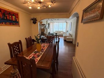 SE VENDE DEPARTAMENTO CON PATIO DE 75M2 Y TERRAZA DE 25M2