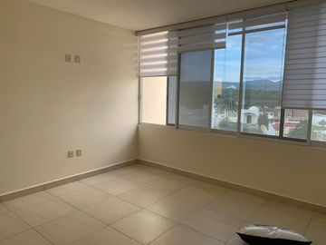 SE RENTA CASA EN PORTA FONTANA EXCELENTE UBICACION
