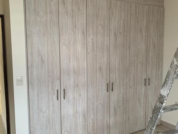 SE RENTA CASA EN PORTA FONTANA EXCELENTE UBICACION