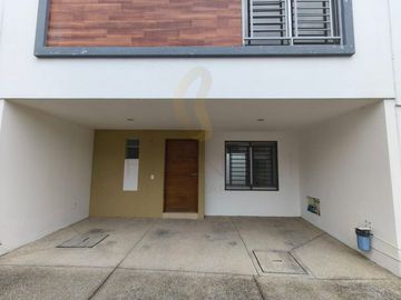 CASA DE 3 HABITACIONES EN VENTA EN LA COLONIA EL MIRADOR O BELISARIO DOMÍNGUEZ