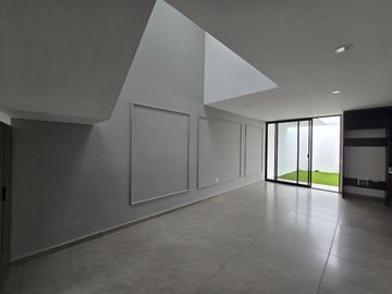 CASA NUEVA EN RENTA EN MAYORAZGO DEL VALLE, LEÓN, GUANAJUATO