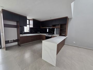 CASA NUEVA EN RENTA EN MAYORAZGO DEL VALLE, LEÓN, GUANAJUATO