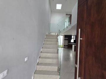 CASA NUEVA EN RENTA EN MAYORAZGO DEL VALLE, LEÓN, GUANAJUATO