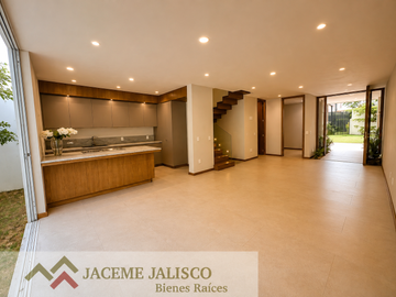 Casa en Venta Coto Punto Sur - Junto a Plaza Comercial