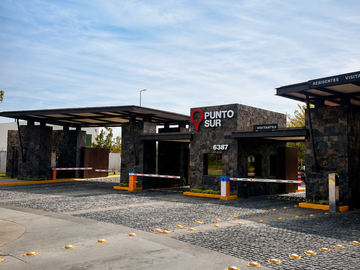 Casa en Venta Coto Punto Sur - Junto a Plaza Comercial