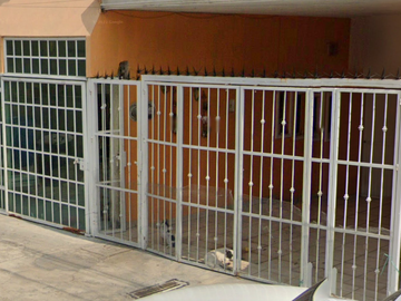 ¡CASA EN VENTA EN ZAPOPAN JALISCO, CERCA DEL ESTADIO AKRON Y CENTRO COMERCVIAL CENTRO SUR! INVIERTE SABIAMNETE EN ESTE REMATE HIPOTECARIO