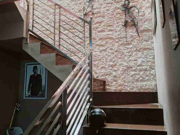 rumah cakep 2 lt siap huni di sulfat dekat taman sulfat kondisi bagus dan siap huni