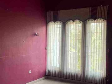 rumah cakep 2 lt siap huni di sulfat dekat taman sulfat kondisi bagus dan siap huni