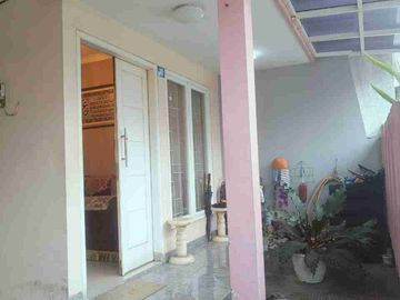 rumah cakep 2 lt siap huni di sulfat dekat taman sulfat kondisi bagus dan siap huni