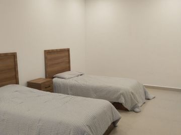 Casa en venta en privada del Pedregal con alberca