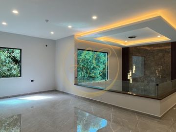 Casa Nueva en Venta con 4 recámaras y jardín en Fracc. Río del Dorado