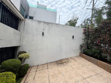 CASA EN VENTA EN BELLAVISTA