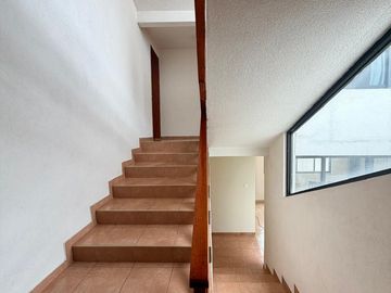 CASA EN VENTA EN BELLAVISTA
