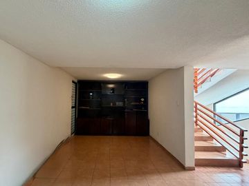 CASA EN VENTA EN BELLAVISTA