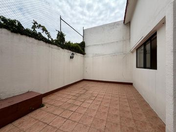 CASA EN VENTA EN BELLAVISTA