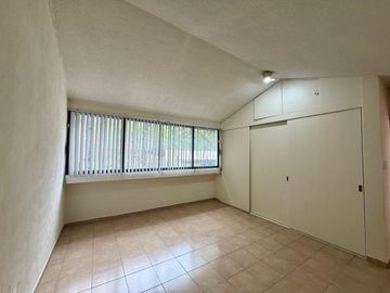 CASA EN VENTA EN BELLAVISTA