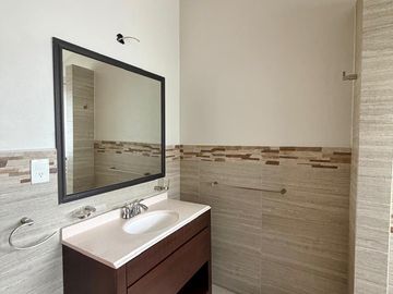 CASA EN VENTA EN BELLAVISTA