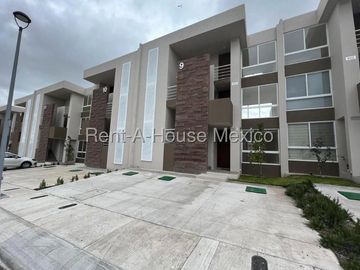 Departamento de dos recámaras en renta en Zakia, Querétaro
