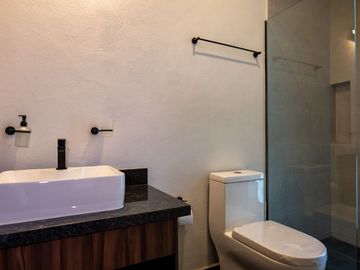 Casa 3 recamaras dentro de coto en venta en Zenith norte altavista con roof top